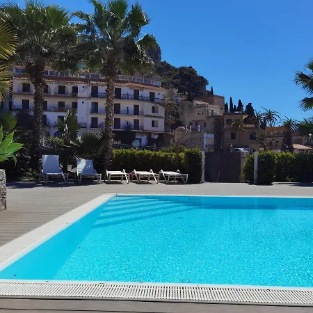 Diana - Minerva Luxury By Holidays
